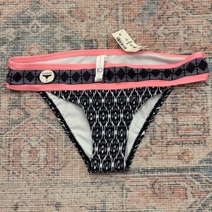 Live Love Dream by Aeropostale Cheeky Black and Pink Bikini Bottom Size Small